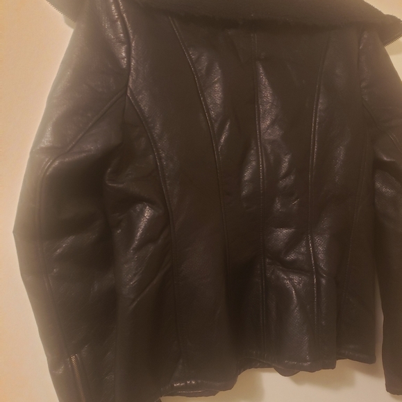 Danier NEW leather jacket - Picture 5 of 7